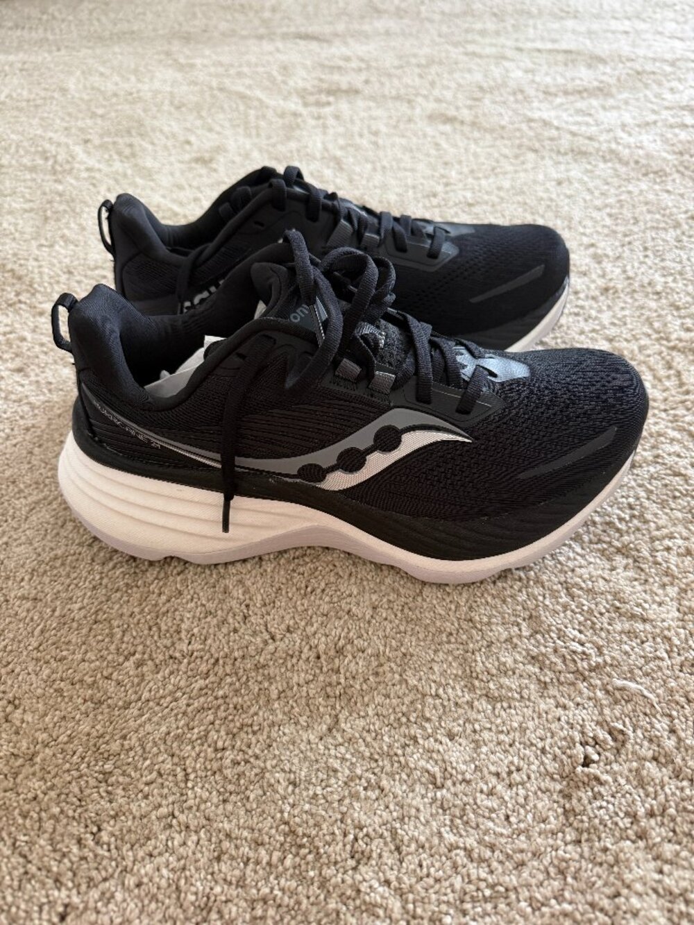 Saucony Hurricane 24 Black Running Shoes Wmns 8